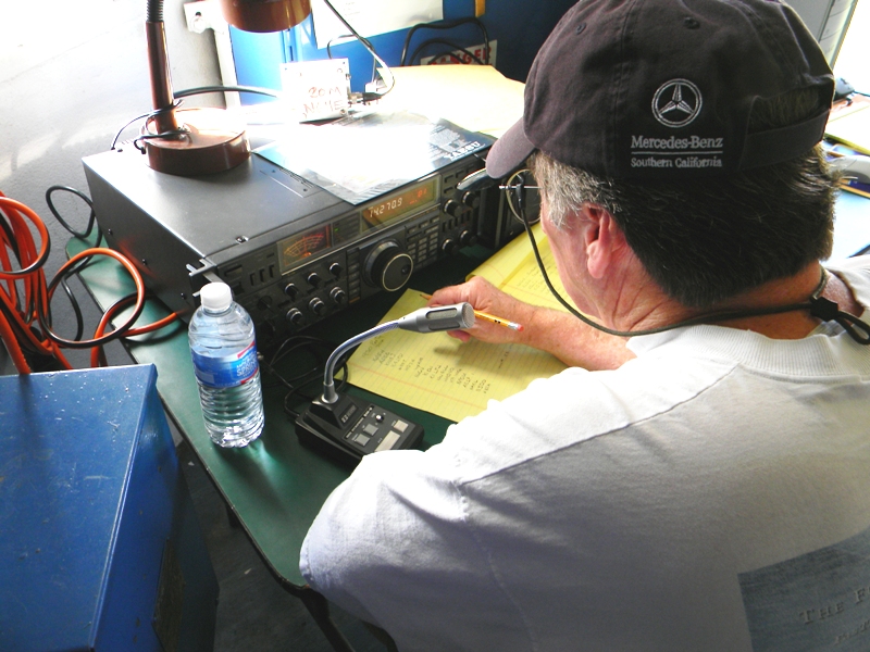 DF Clay Davis on 20 meters.JPG - Clay Davis AB9A operating on 20 meters